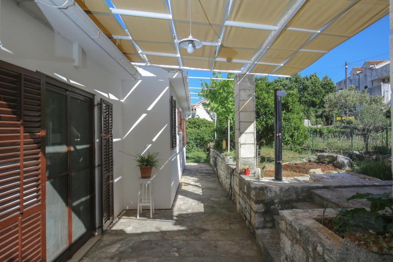 סופטאר Artistic Summer House Marinovic With Garden&Bbq מראה חיצוני תמונה